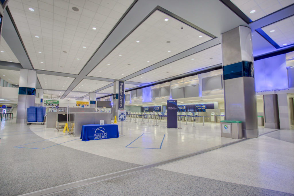 united airlines terminal c lobby reno 210311 CBG0334